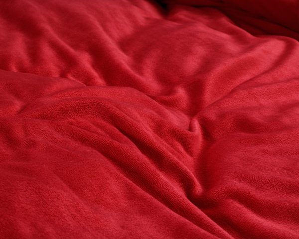 Sleeptime Velvet Uni Dekbedovertrek Rood 240 x 220 cm - Afbeelding 4